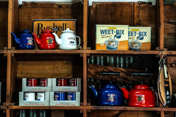 Whistling Kettle, enamel, 2.1 litre, Arnott's Logo