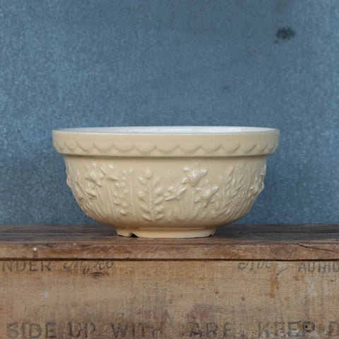 Mason Cash In the Meadow, mixing bowl, yellow daffodil design, 1.1 litre