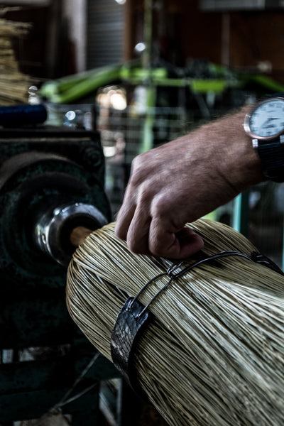 The millet hand whisk is a popular broom for keeping in the car to tidy debris from car seats, or to use in combination with a dust pan in the home.