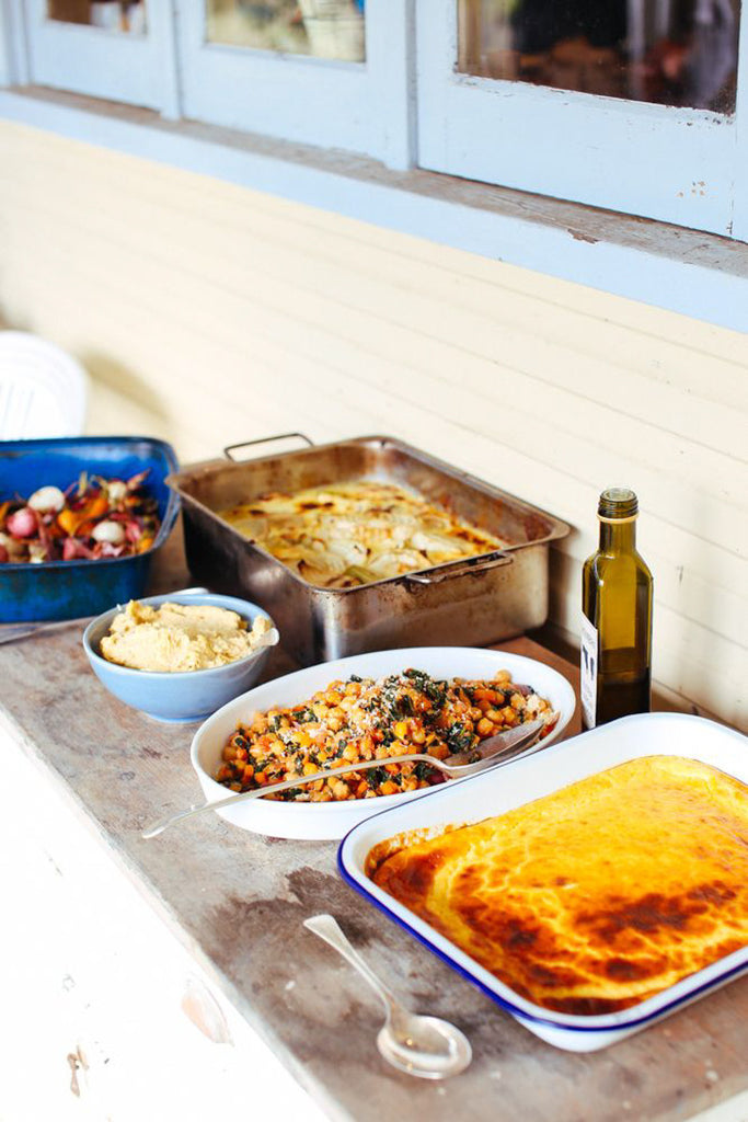 Falcon enamel baking pan, 37cm Odgers and McClelland Exchange Stores