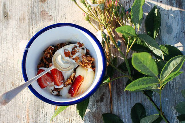 A Falcon enamel cereal bowl in Falcon's traditional ice white and cobalt blue. Too useful to keep just for breakfast, bring it out of the cupboard for lunch and dinner too.