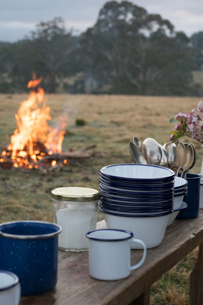 Falcon enamel pudding bowls make for year-round puddings (not just Christmas), or adapt for individual servings of pudding, or savoury pie. Also useful as a multi-purpose bowl.