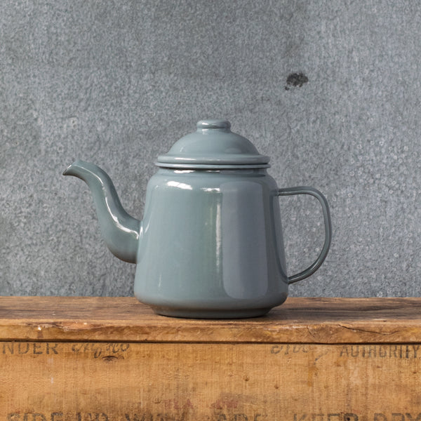 Falcon enamel teapot 900ml, grey.