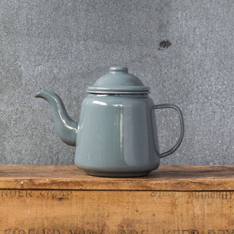 Falcon enamel teapot 900ml, grey.