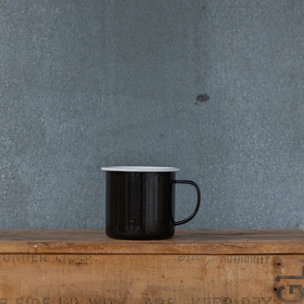 Falcon Enamel Mug, 500ml deluxe two-tone black and white.