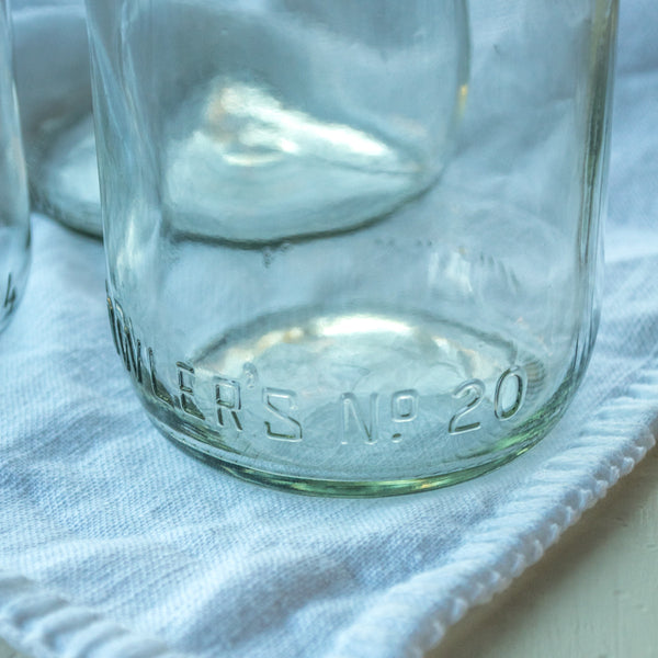 Stock up on new Fowlers Vacola jars, bottle sizes 31 (1 litre), 20 (600ml) and 14 (350ml), sold in multiples of six. Ideal for bottling jams, jellies and chutneys.