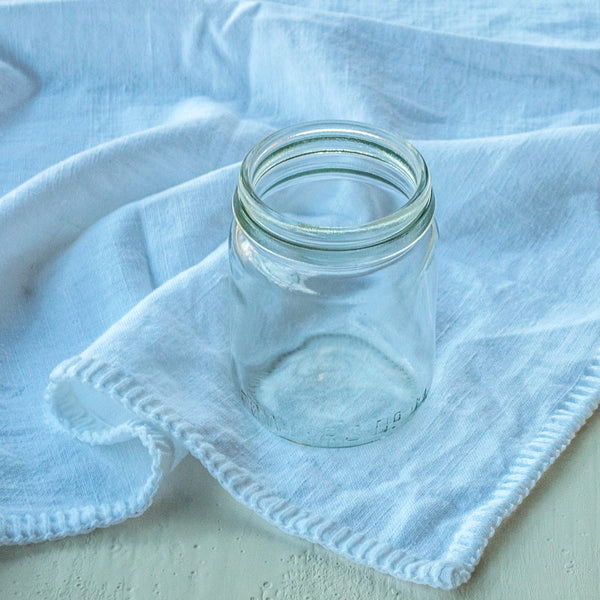 Stock up on new Fowlers Vacola jars, bottle sizes 31 (1 litre), 20 (600ml) and 14 (350ml), sold in multiples of six. Ideal for bottling jams, jellies and chutneys.