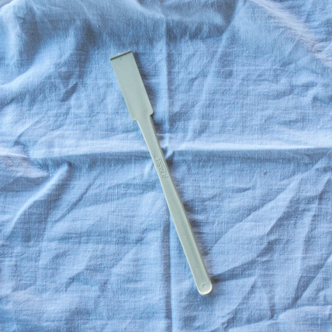 Use the Fowlers Vacola Preserving Packing Stick to simplify placing cut fruit into Fowlers bottles for preserving.