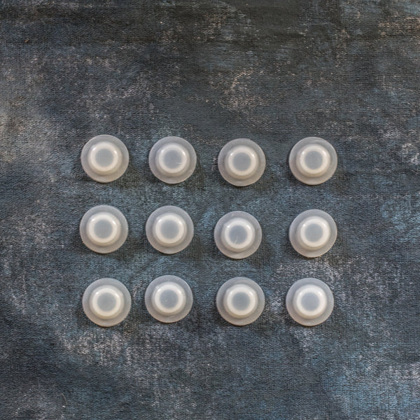 Use Kilner replacement seals for cliptop preserving bottles. Suitable for 0.25L, 0.5L, and 1L Kilner cliptop bottles. Replacement recommended after using highly acidic produce.