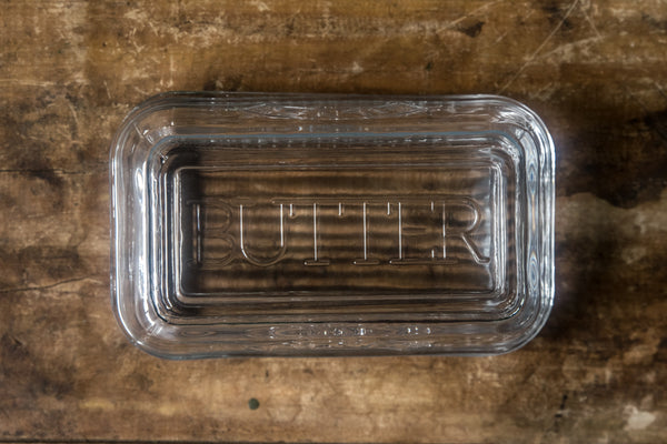 Use our Kilner glass butter dish to store butter on the kitchen bench in winter and in the fridge in summer, and for serving butter at the dining table.