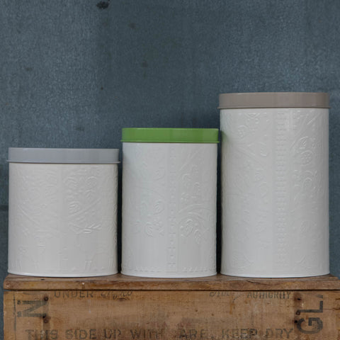Canisters in the Mason Cash In the Forest design embossed with forest scenes inspired by folk tales of the mid-19th Century. The storage canisters are made from coated steel and are perfect for storing biscuits, flour, or rice while looking elegant on the kitchen benchtop. 