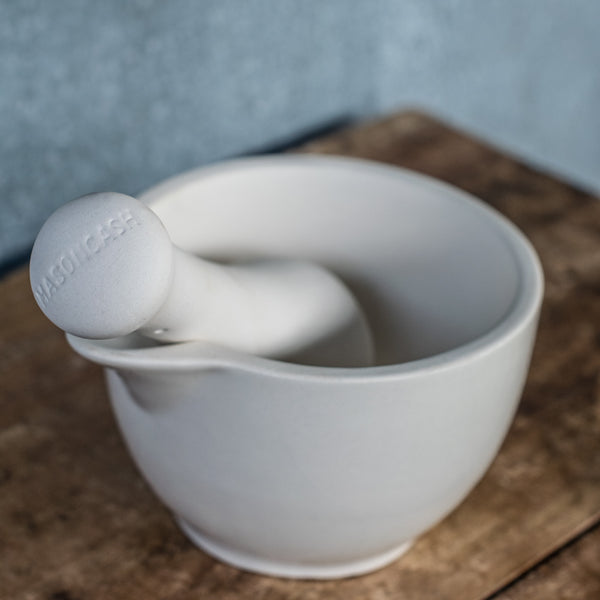 Use the Mason Cash mortar and pestle to grind your own food and spices. The unglazed ceramic inside finish on the mortar and pestle is ideal for grinding, while the glazed ceramic outside finish is easy to clean.