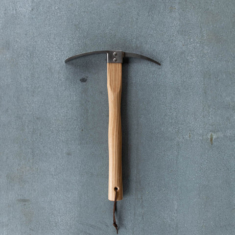 Pick Mattock with steel head and ashwood oval handle, compact enough for hand cultivating soil or removing woody weeds. Some of our fossicking customers may even like this for gold panning or gem fossicking. 