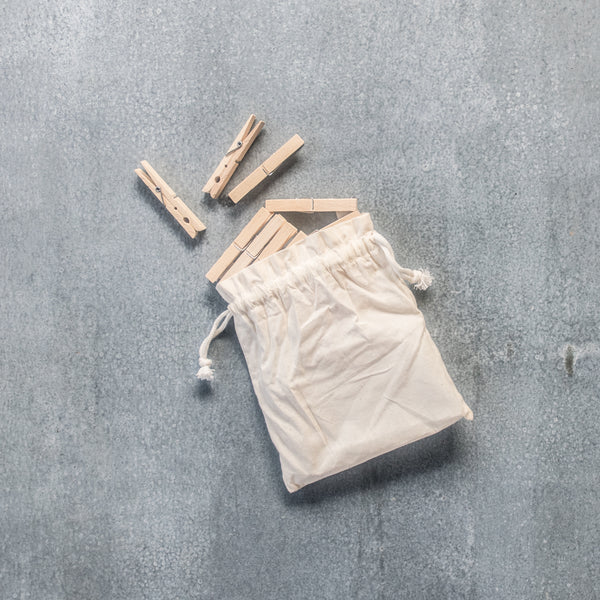 Redecker's beechwood clothes pegs are a sustainable plastic alternative. They are long lasting pegs with a firm stainless steel spring, presented in a drawstring cotton bag for easy storage. Each pack contains 20 biodegradable pegs.