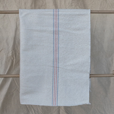 The Redecker kitchen cloth is made from heavy, unbleached cotton and is large enough to use in all areas of the house. Machine washable, the cloth is an environmentally friendly alternative to a throwaway cleaning cloth. The generous size also allows the cloth to be used as a mat in the bathroom, laundry or kitchen.