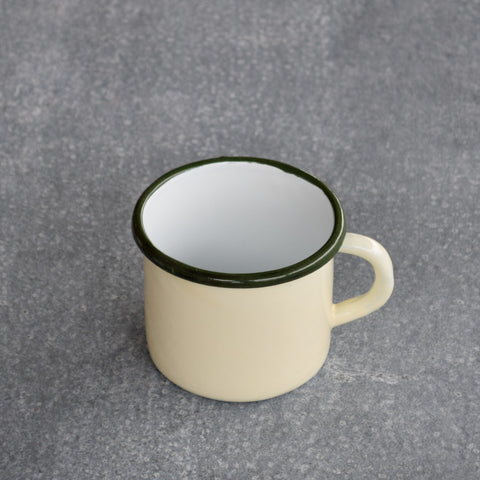 Get ready for serving mugs of steaming hot chocolate, tea and warming soup, brewed on the campfire or in the kitchen, with Romanian enamel mugs. Choose from white, green, blue, red or cottage exterior, white interior. 