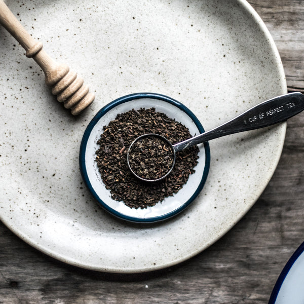 Scottish Breakfast is a blend of Broken Pekoes with a coarser, lighter leaf for milder flavoured morning tea. 