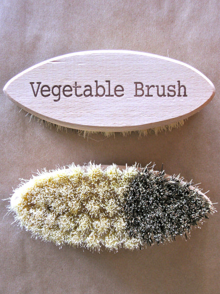 Scrub the loose soil away from homegrown vegetables with the Redecker natural bristle oval vegetable brush. The timber handle fits comfortably into your palm and the natural bristles clean thoroughly and gently.