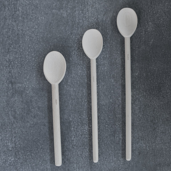 Every kitchen needs a supply of wooden spoons. We have wooden beech spoons, made in France, in three lengths: 30cm, 35cm and 40cm.